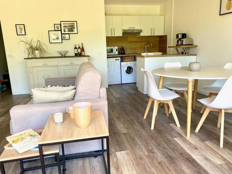 Le Corton - 45M2 - Parking - Jardin - Wifi Διαμέρισμα Κασί Εξωτερικό φωτογραφία